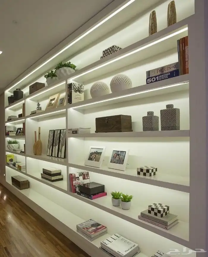 تفصيل. رفوف صيدليات. عطور أدوات تجميل 5