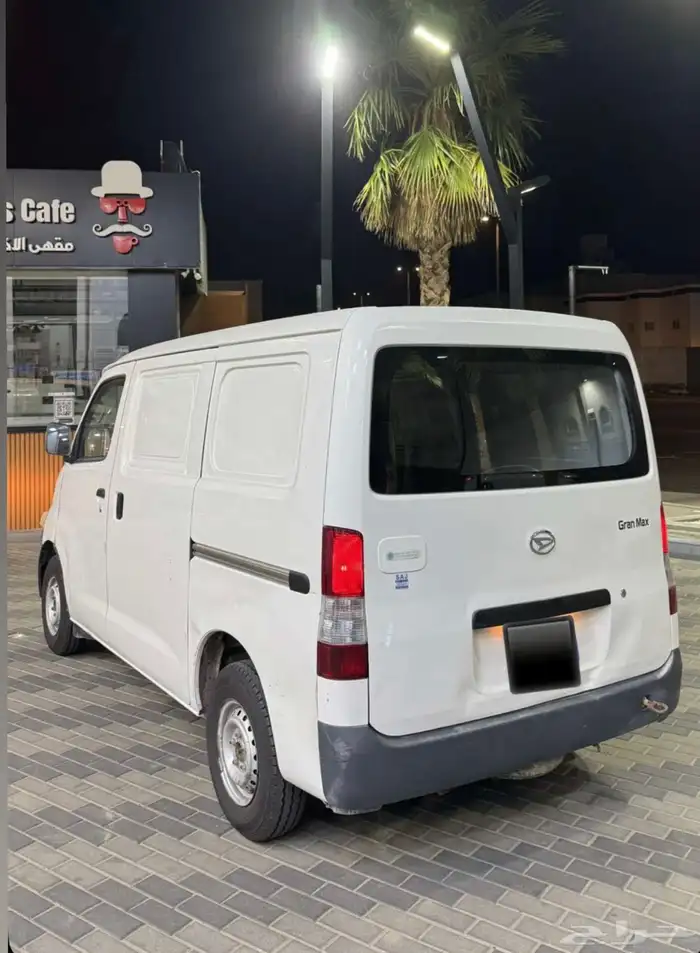 دباب دايهاتسو فان بضاعة للايجار الشهري 1