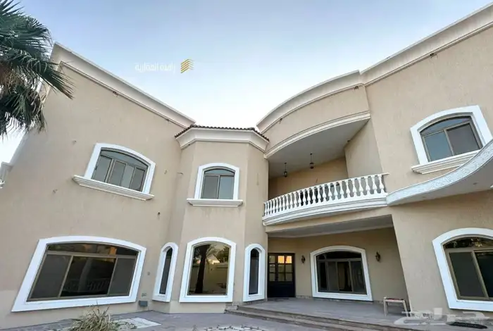 فيلا فاخر للبيع 2