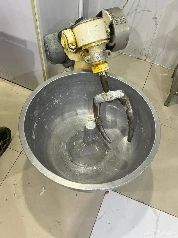 أغراض مطعم فى منطقة جيزان للبيع الكامل 5