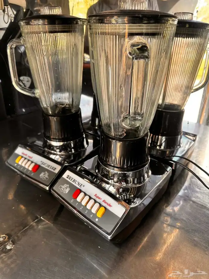 للبيع عربة فود ترك بمحتويتها 15