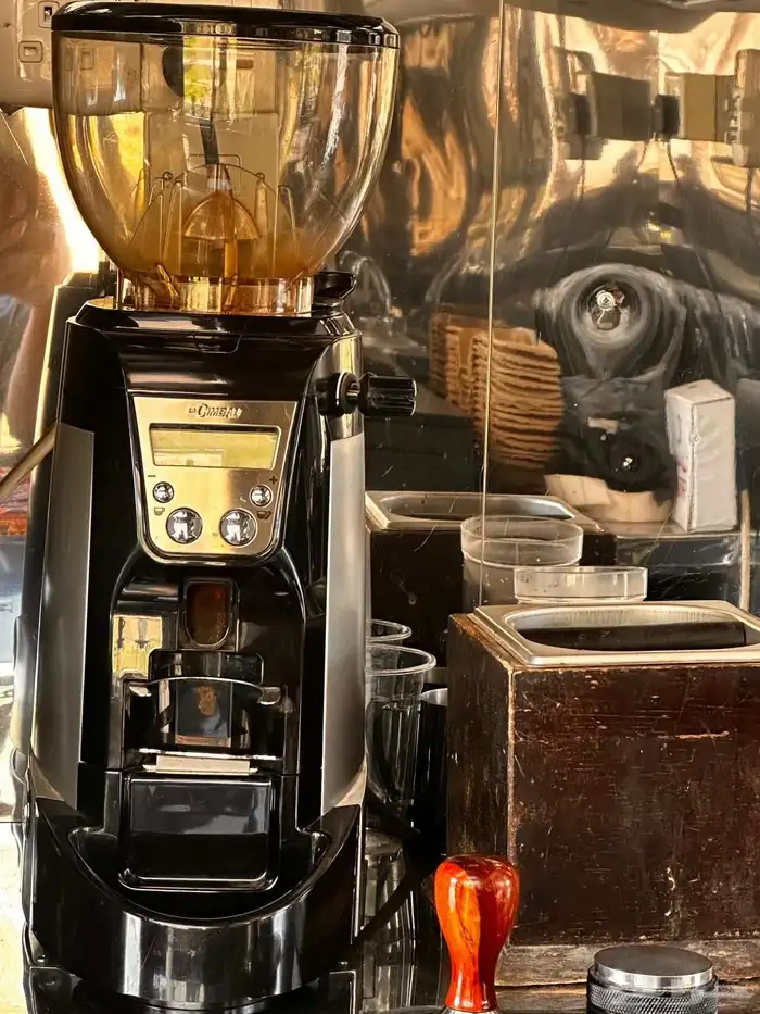 للبيع عربة فود ترك بمحتويتها 7