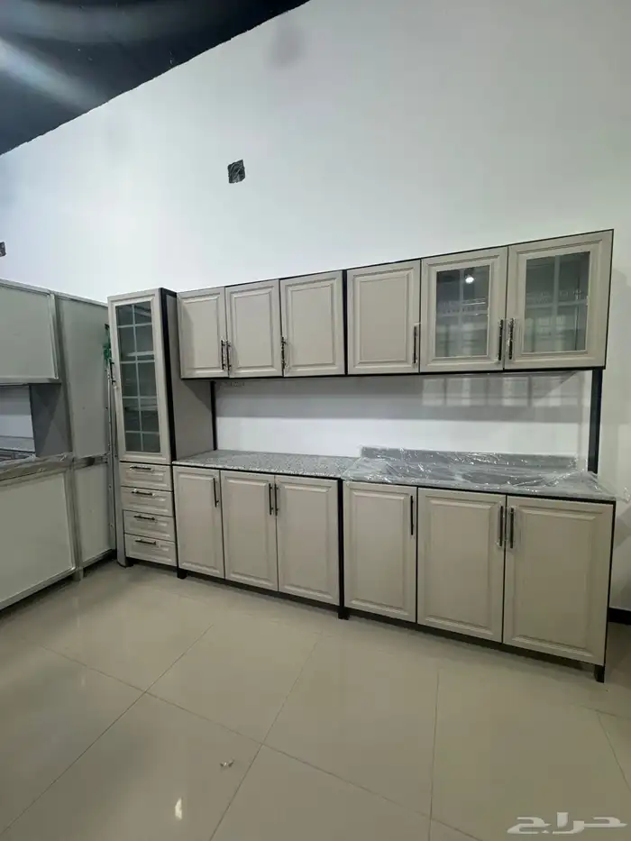 مطابخ جديده جاهزه تتوفر جميع الألوان ب2500 شامل التوصيل والت 2