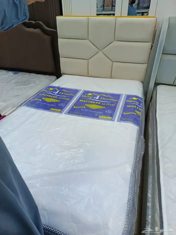 أس ر ة للبيع بحالة ممتازة 33