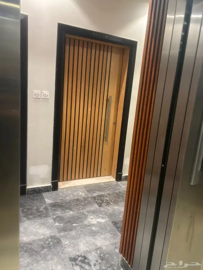 للأيجار شقة فاخرة في حي الصواري 17