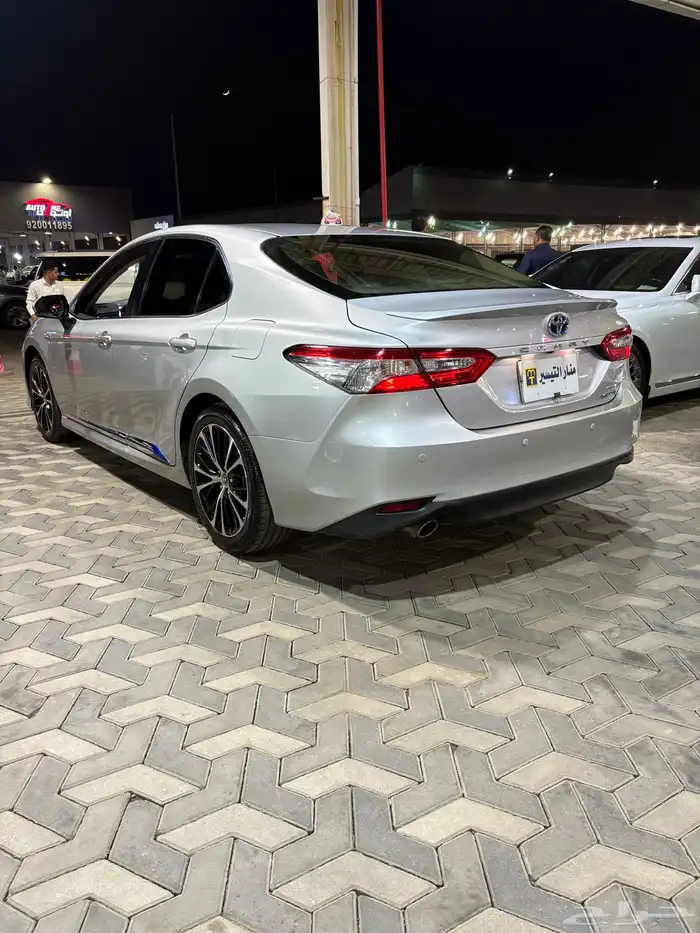تويوتا كامري GLE 2020 6