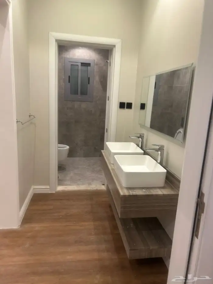 للأيجار شقة فاخرة في حي الصواري 1