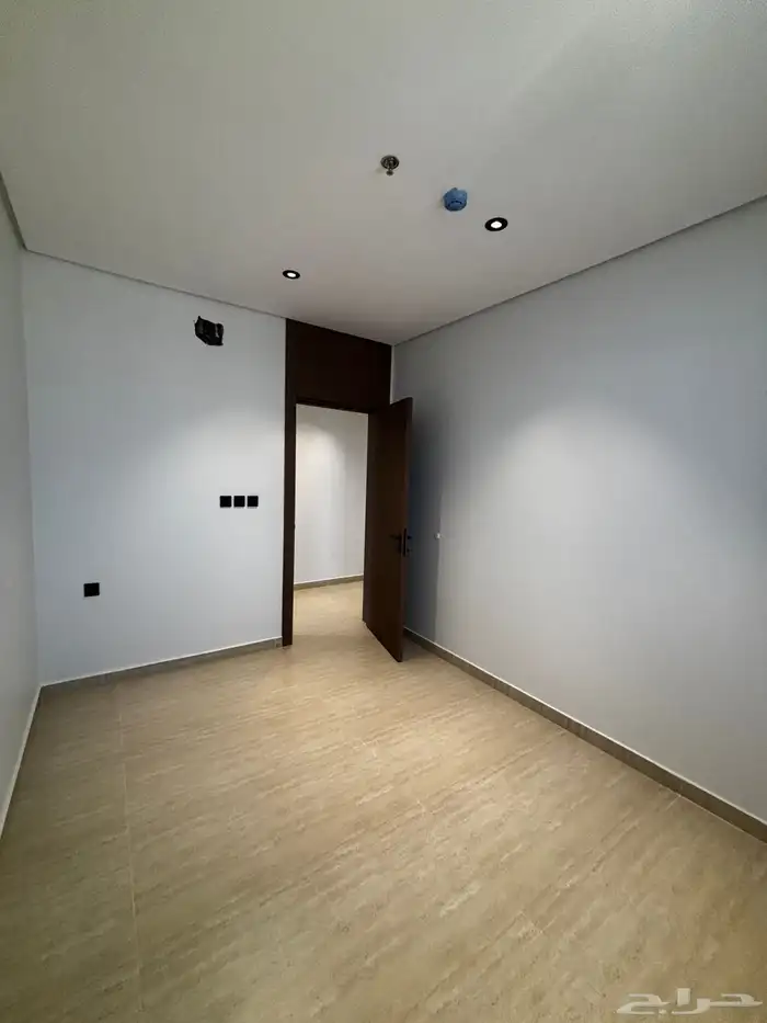 شقة فاخره للبيع حي الشبيلي الخبر 1