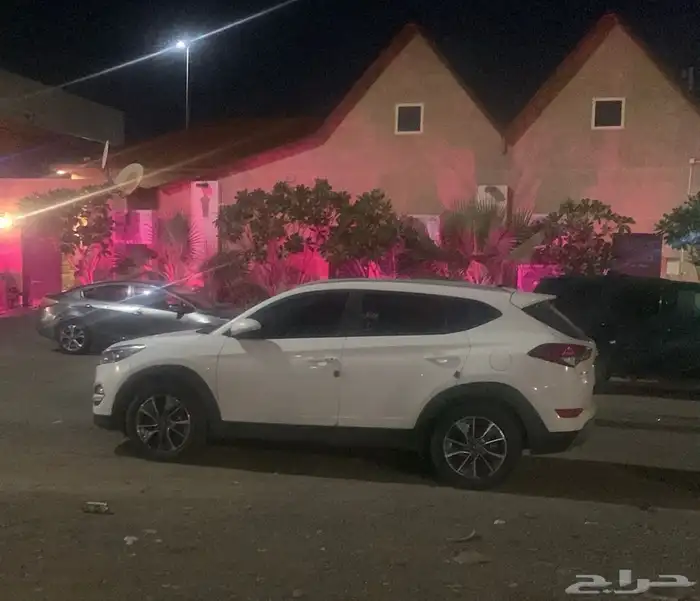 توسان 2018 ديزل مكينه كبيره 2000 للبدل فقط 2