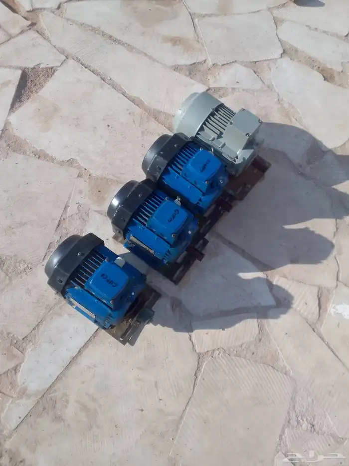 اربع دينموات بيوت محميه حصان ونص ايطالي كهرب 220و380 0