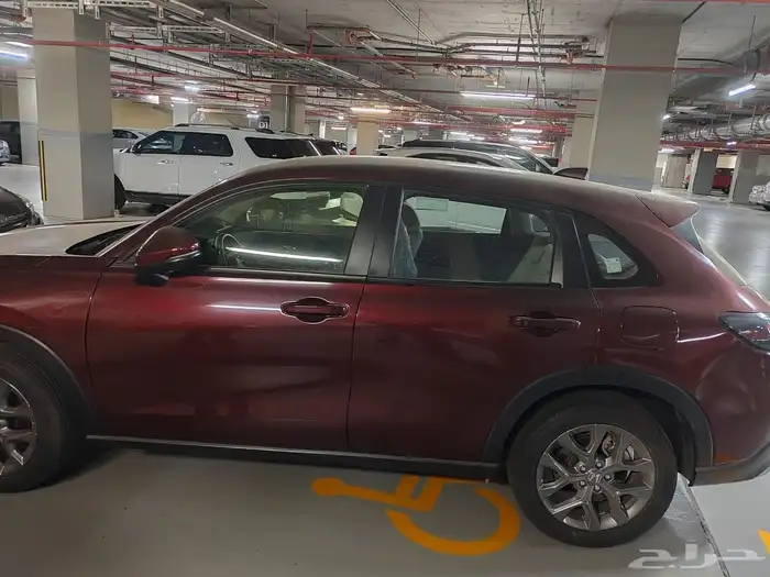 هوندا زد ار في نصف فل احمر موديل 2024 للتنازل بدون مقابل 1