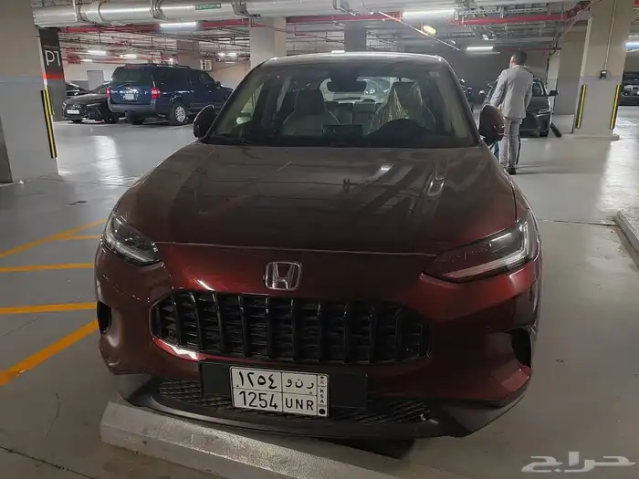هوندا زد ار في نصف فل احمر موديل 2024 للتنازل بدون مقابل 6
