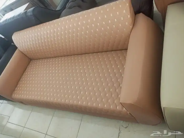 كنب جلد ايكيا لون اسود و في كل الوان 4