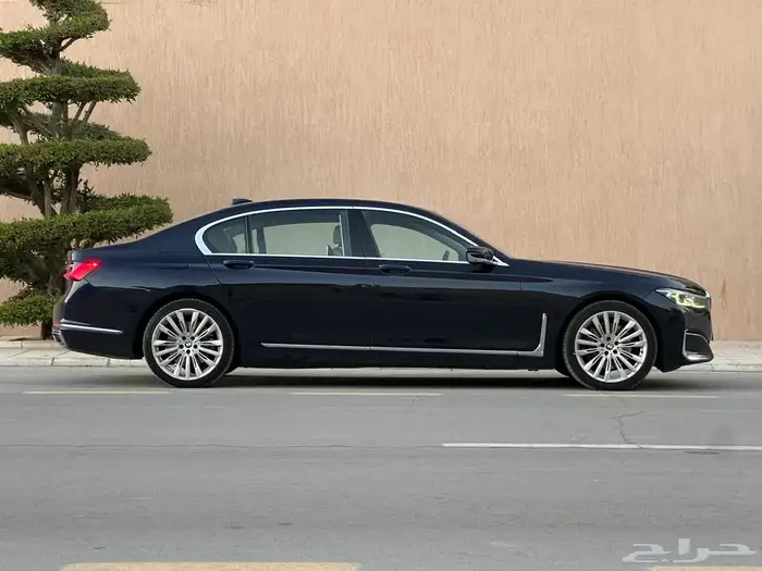 للبيع بي ام 740 2020 30