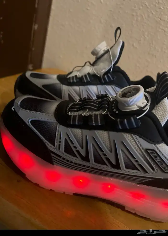 جزمه كفرات باأنوار تنشحن بارخص سعر 0