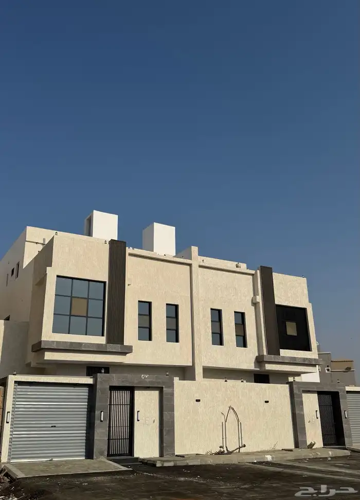 فلل فاخرة للتمليك الخمرة ( القرينية ) فيلا للبيع 1