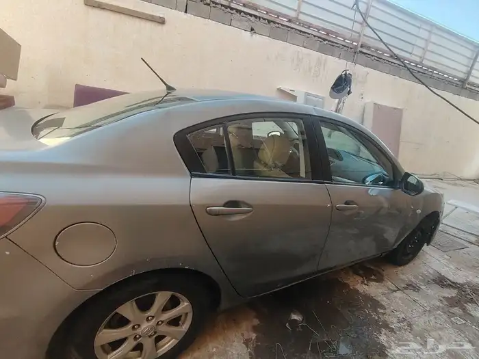 مازدا للبيع موديل 2013 1