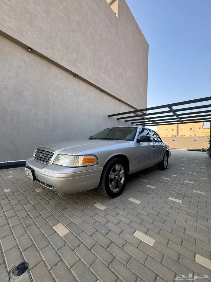 فورد كراون فيكتوريا 2008 لعشاق النظيف للبيع او البدل 12