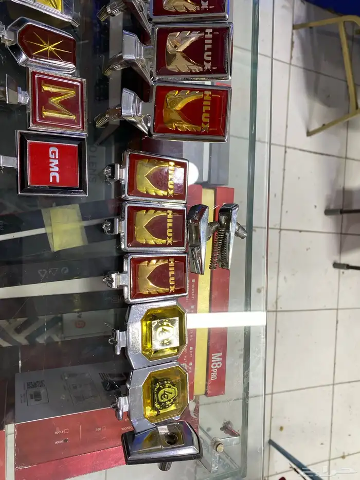 علامات سيارت مختلفه سعر الواحد 100 وقابل للتفاوض 0