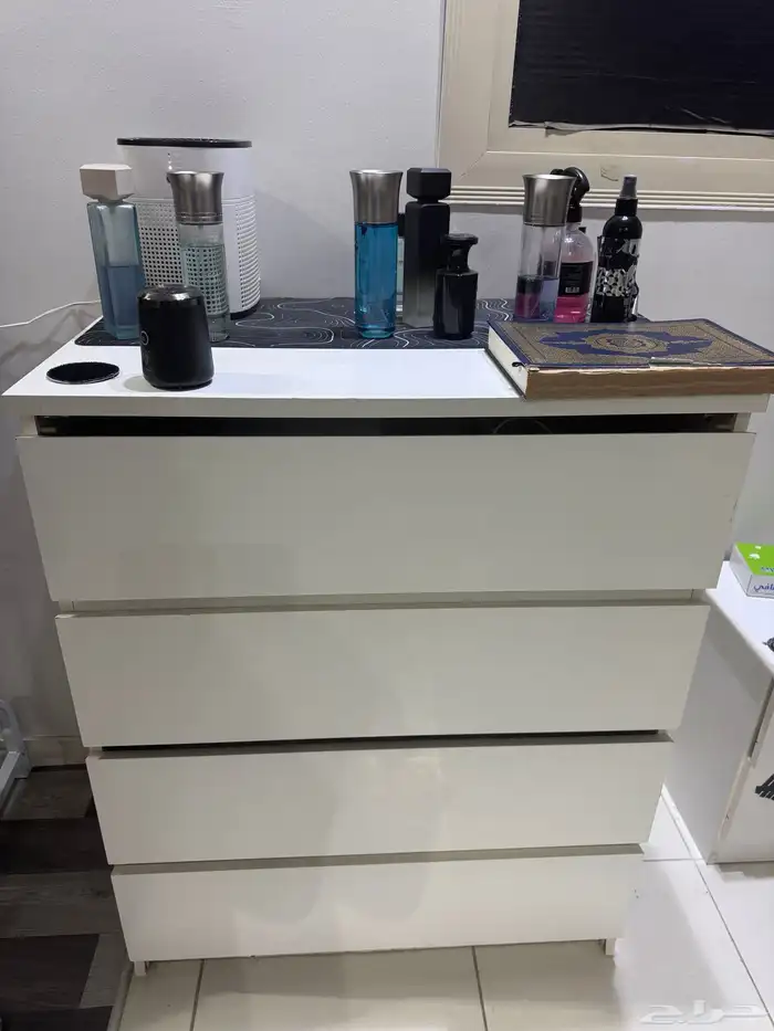 دولاب ملابس وأدراج تخزين 1