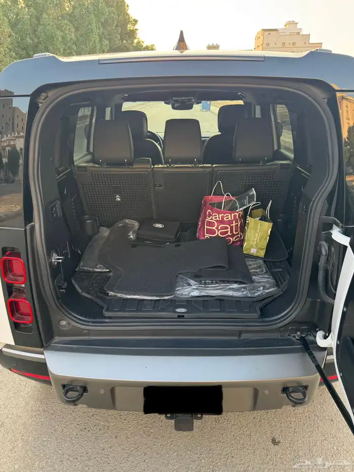 لاندروفر ديفندر SE400 2024 13