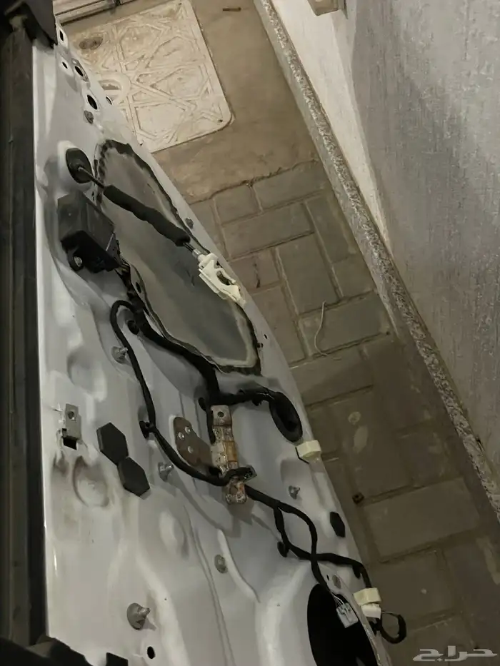 فورد فيوجن باب خلفي يمين ابيض  بلد 3