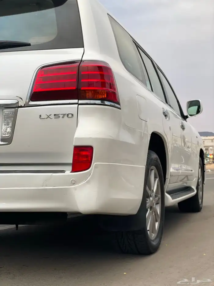 لكزس 2011 قل dd ماشي180 الف 8