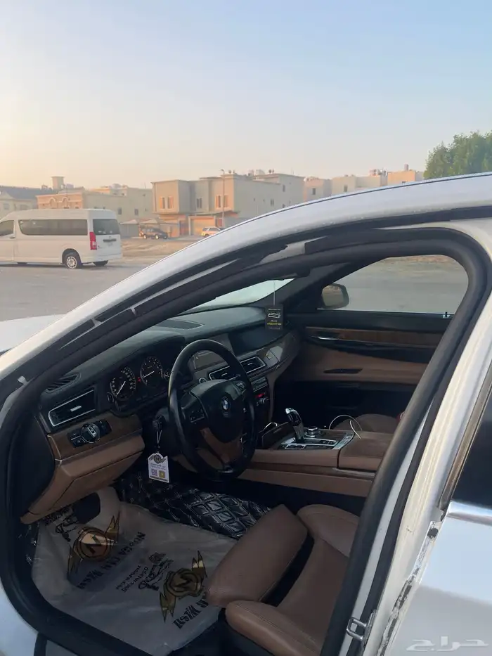 للبيع بي ام 2011 740 4