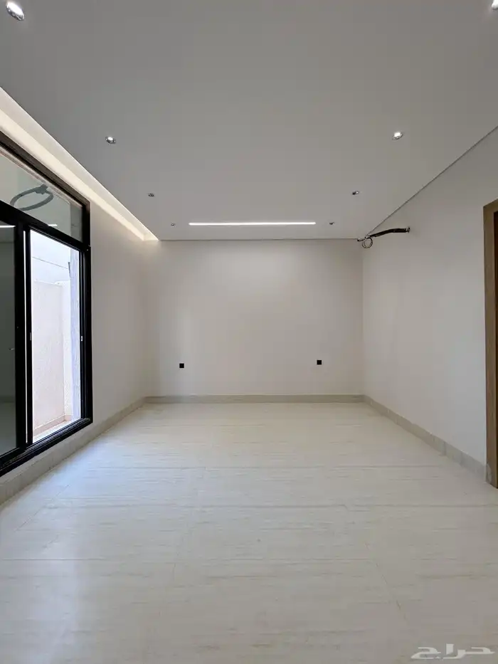 شقق تمليك في حي التلال مساحات واسعة مداخل مستقلة واسطح خاصة 9