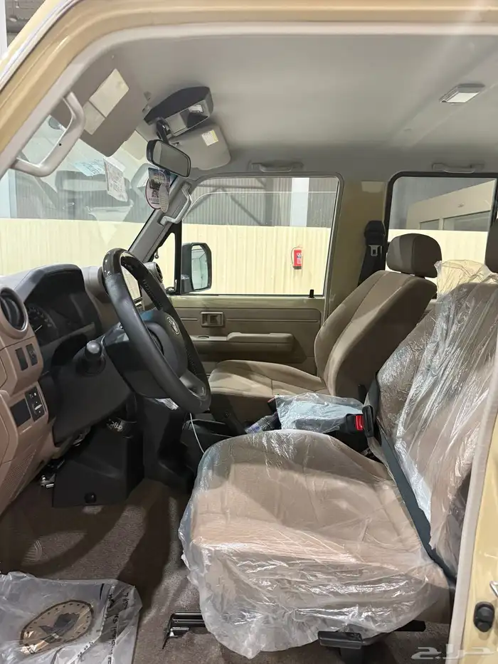 تويوتا ربع 2025 فل كامل قير تماتيك سعودي عداد 6 الاف فقط 17