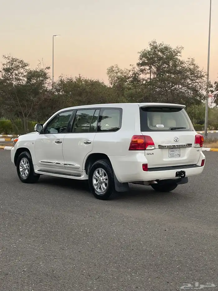 جيب صالون 2012 ستة سلندر قير اتوماتيك 15