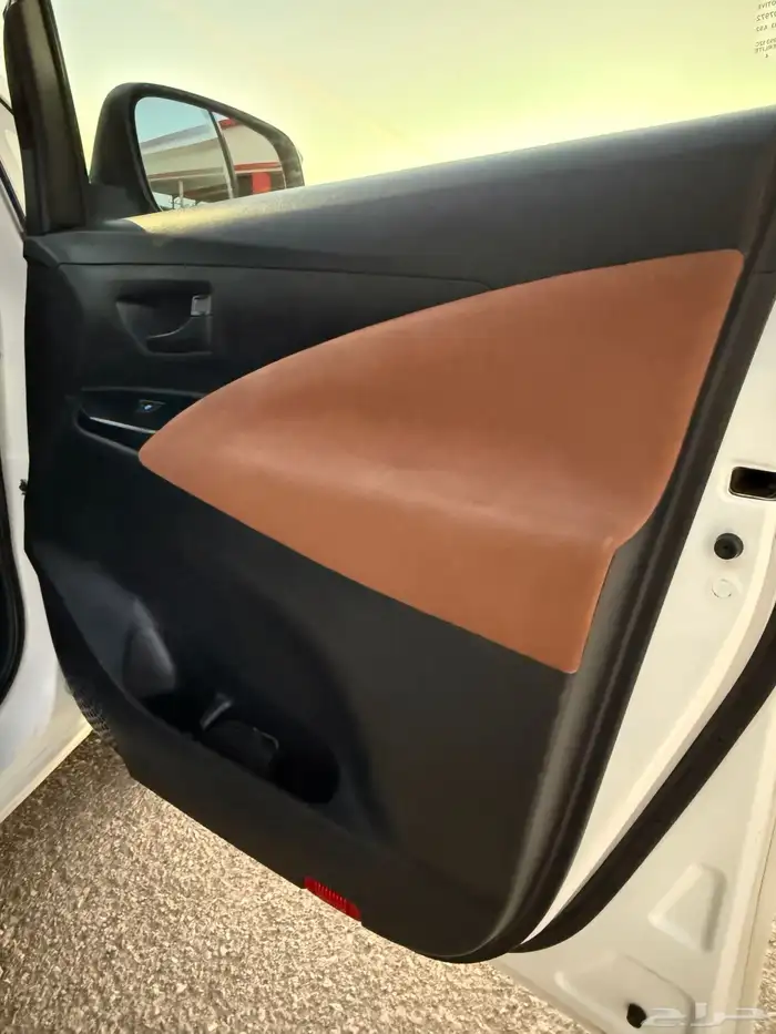 انوفا 2016 بنزين 17