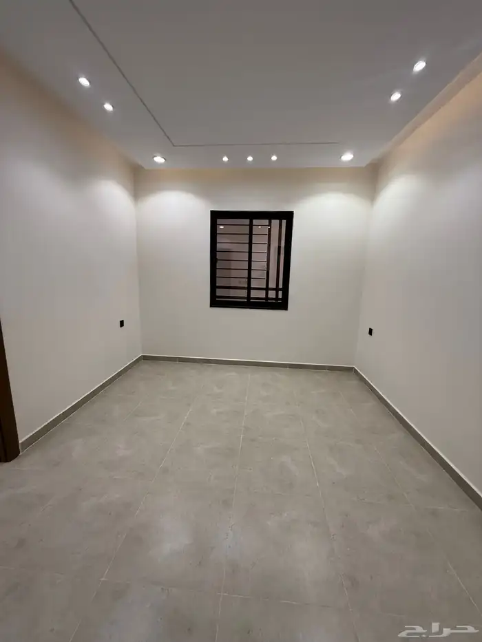 للبيع شقق علويه بمصعد وسطح خاص حي الزهور المحاله ابها 500 6