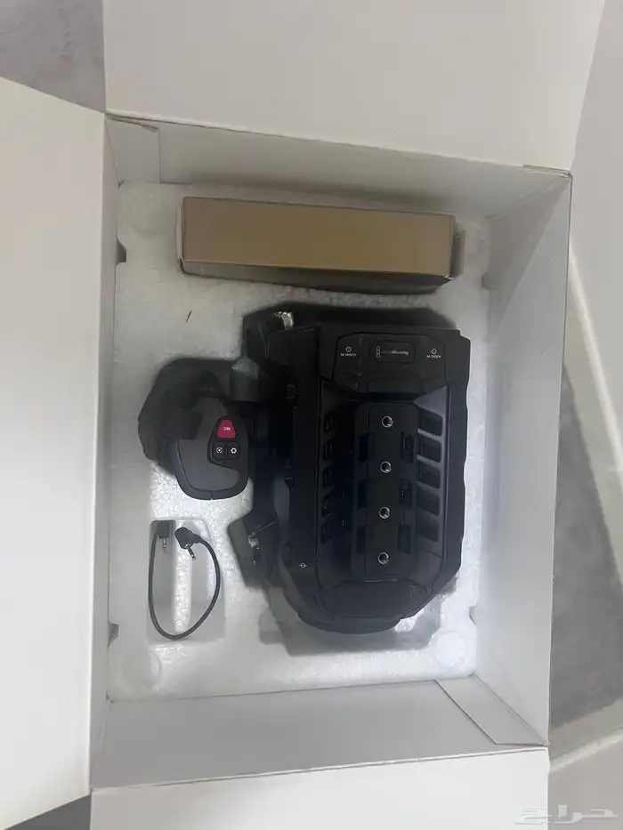 كاميرا سينمائية بلاك مجك 4k 0