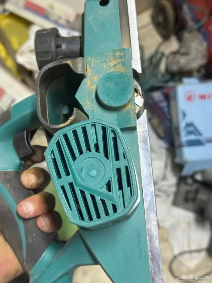 قصاصه خشب ومناشير خشب بوش وماطور هوا 7