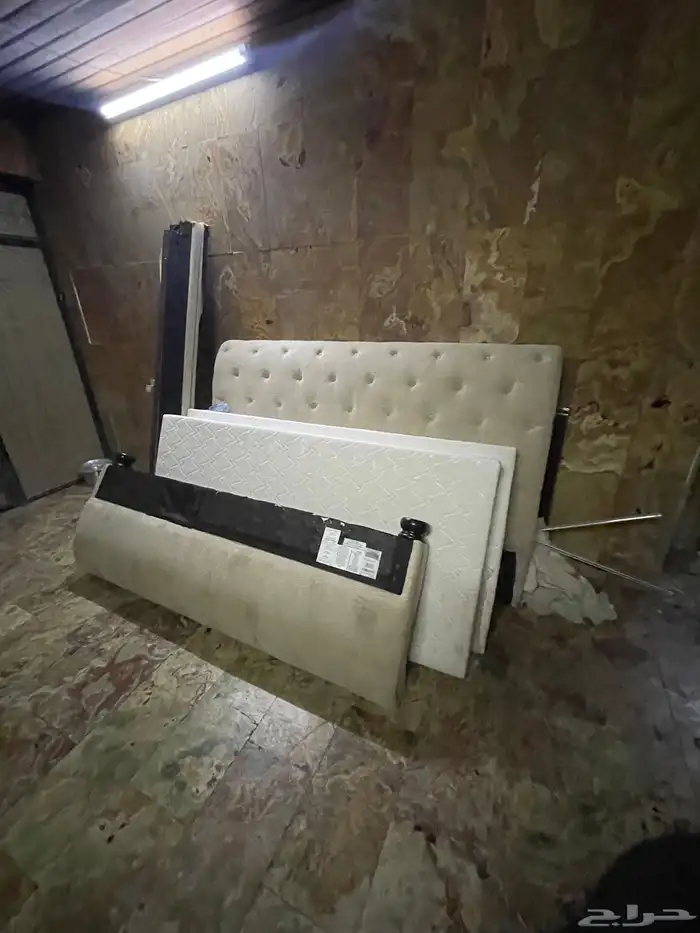 سرير حق النوم شخصين 1