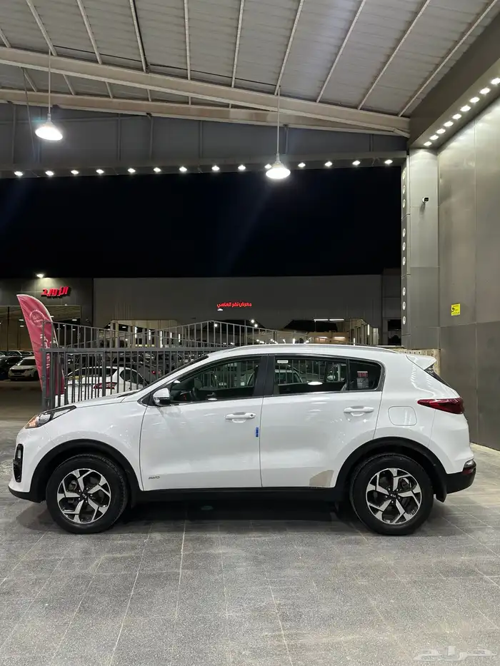 كيا سبورتاج 2020 دبل لدى معرض(عبيد الرشيدي) 16