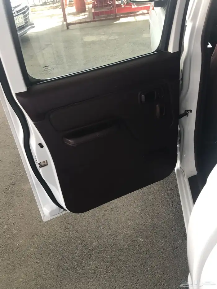 نيسان غمارتين GL-E موديل 2015 8