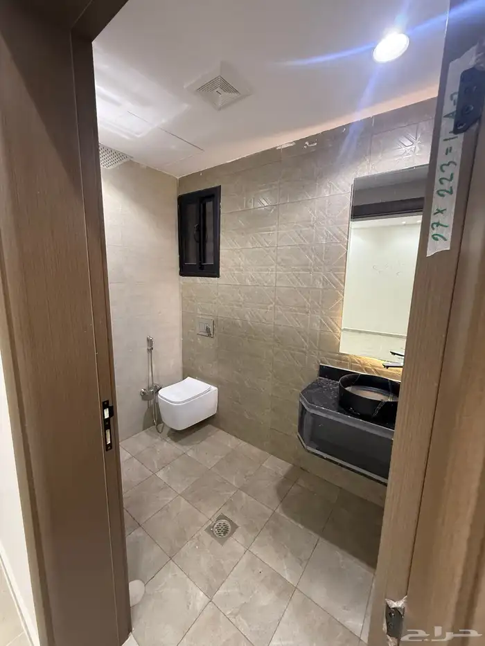 للبيع شقق علويه بمصعد وسطح خاص حي الزهور المحاله ابها 500 16