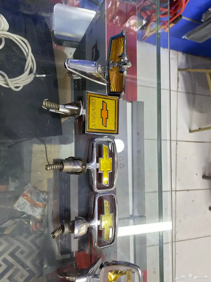 علامات سيارت مختلفه سعر الواحد 100 وقابل للتفاوض 2