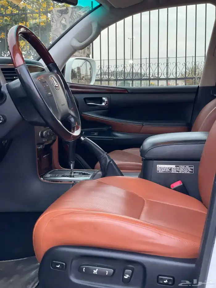 لكزس 2011 قل dd ماشي180 الف 23