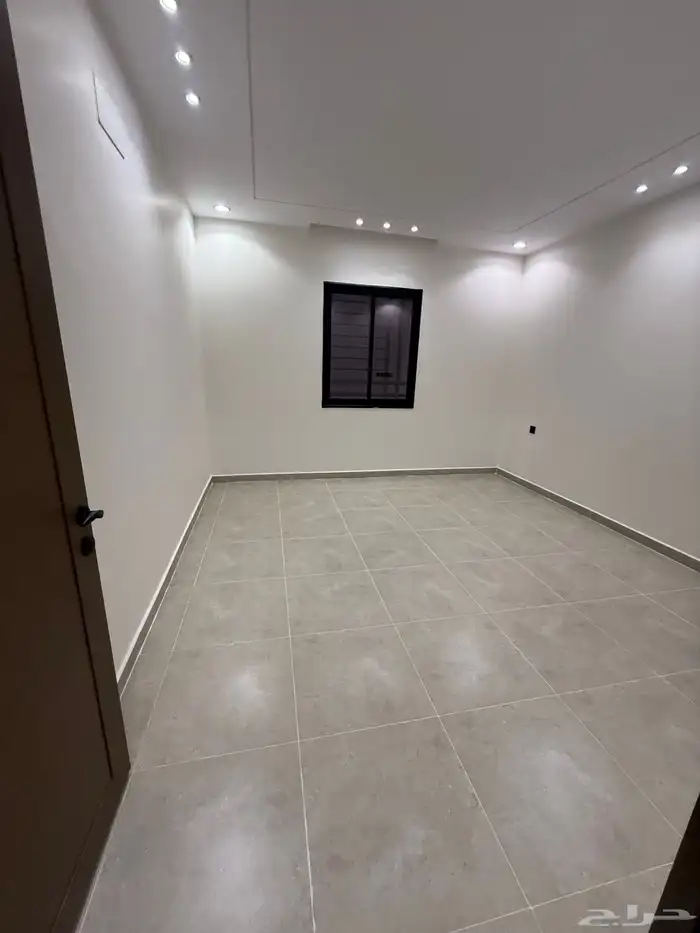 للبيع شقق علويه بمصعد وسطح خاص حي الزهور المحاله ابها 500 11