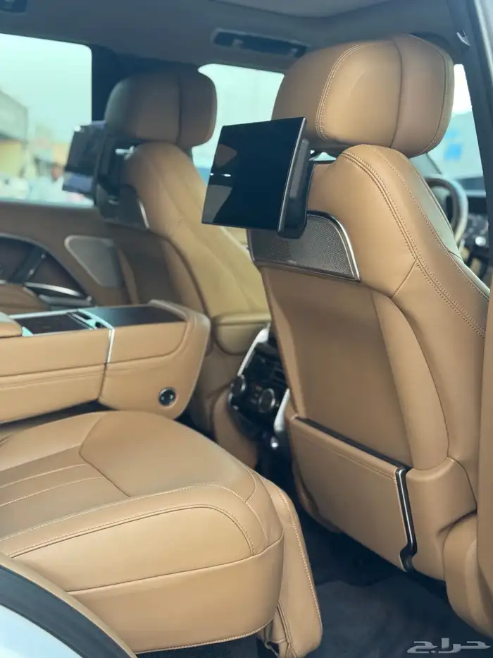 رنج روفر فوج اوتوبيقرافي 2023 V8 - بحالة الوكالة 11