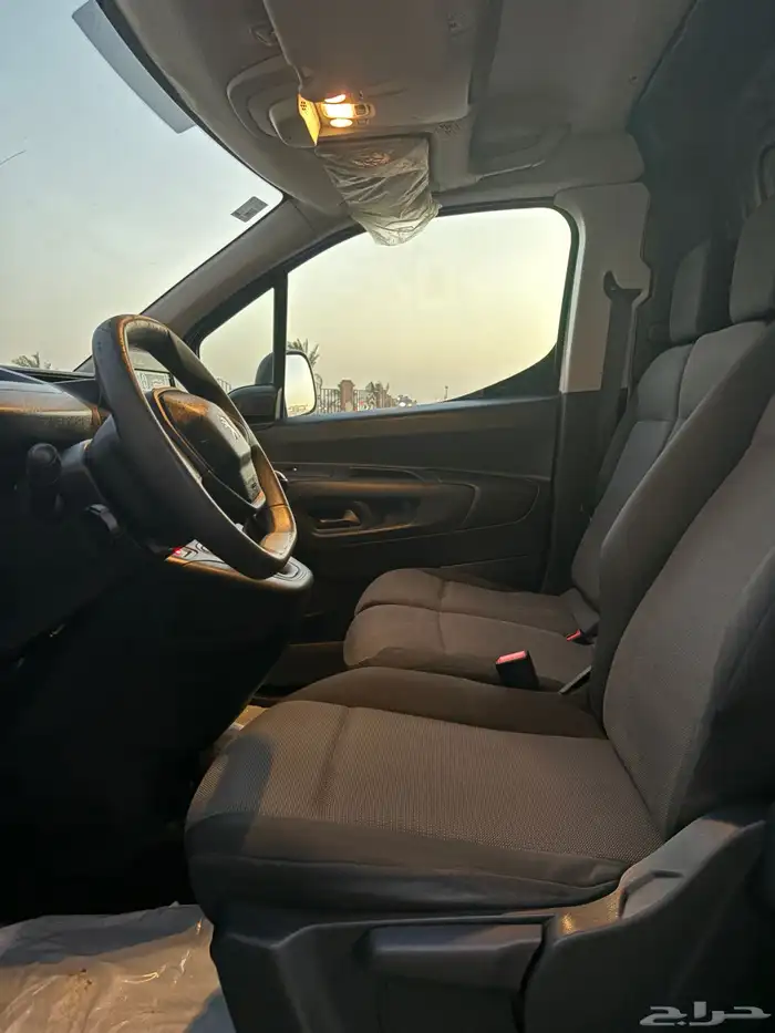 بيجو بارتنر 2021 ديزل بضاعه ممشى 98 الف متوفر 3 حبات 9