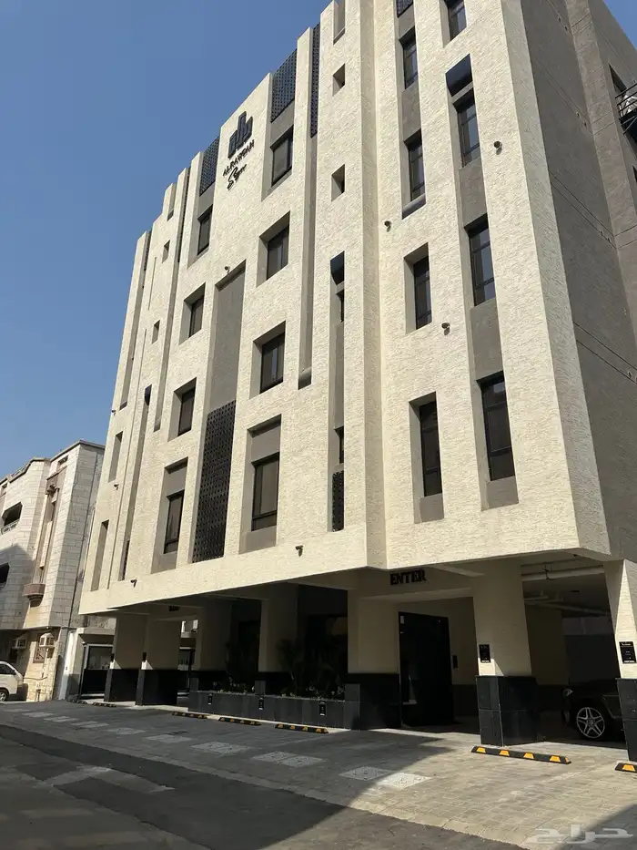 شقة للإيجار بحي الروضة 0