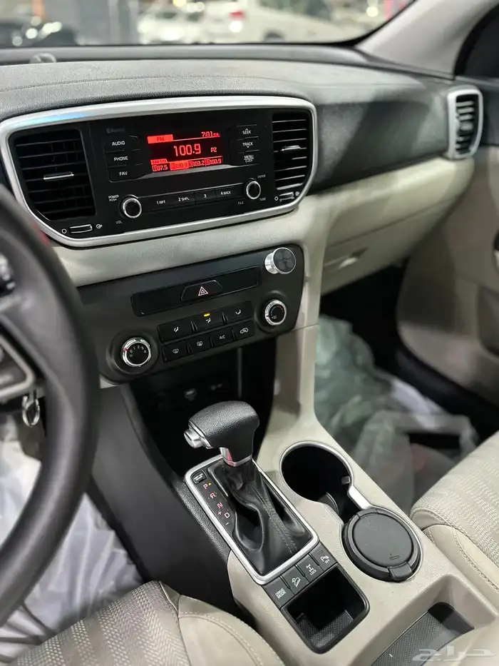 كيا سبورتاج 2020 دبل لدى معرض(عبيد الرشيدي) 27