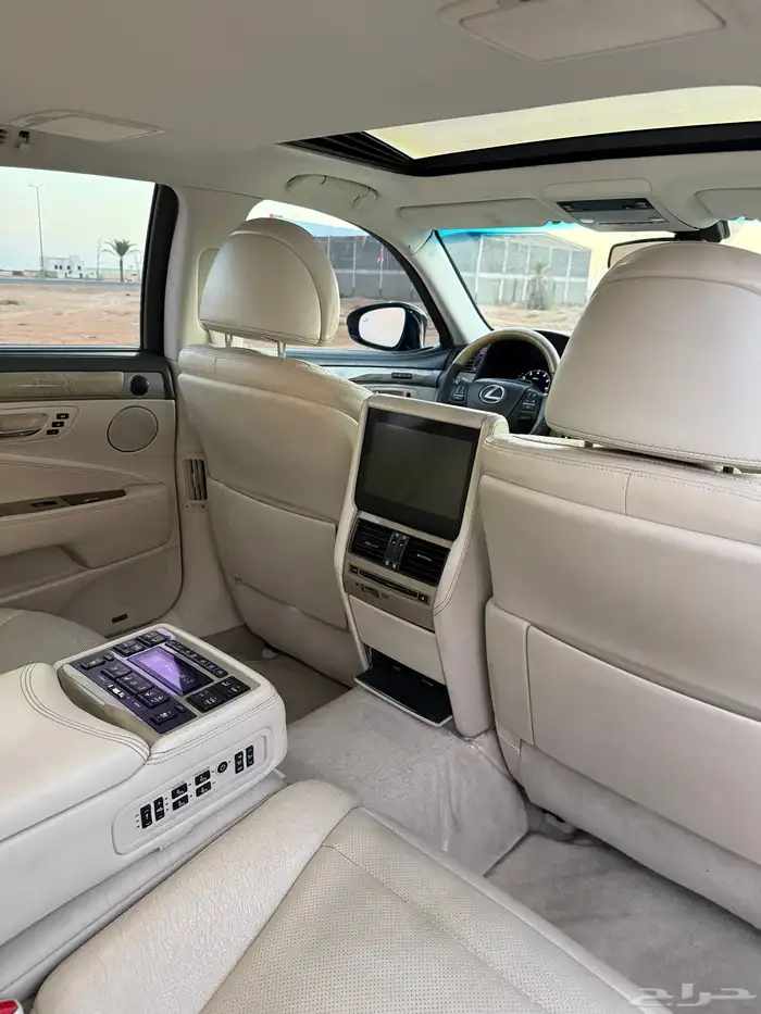 لكزس 2013-  460 LS 25