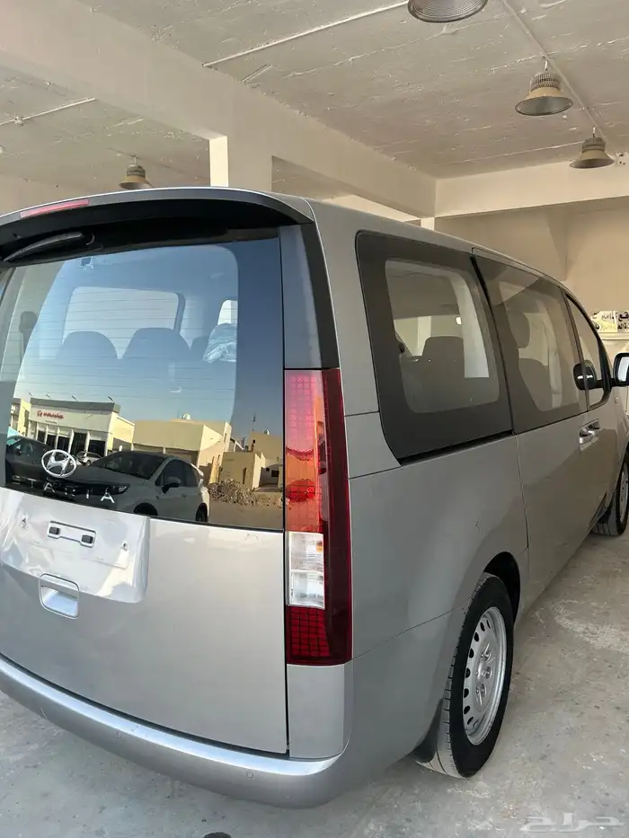 ستاريا 2022 ديزل بطاقة جمركية 11 راكب 4