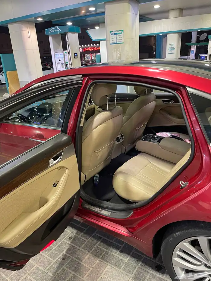 للبيع جينسس 2019 8