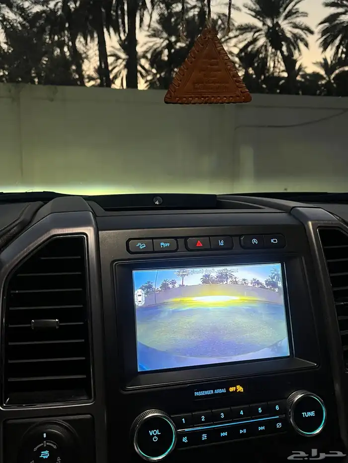 فورد إكسبيديشن بلاتينوم 2019 (Platinum) وارد الجزيرة مخزن 72